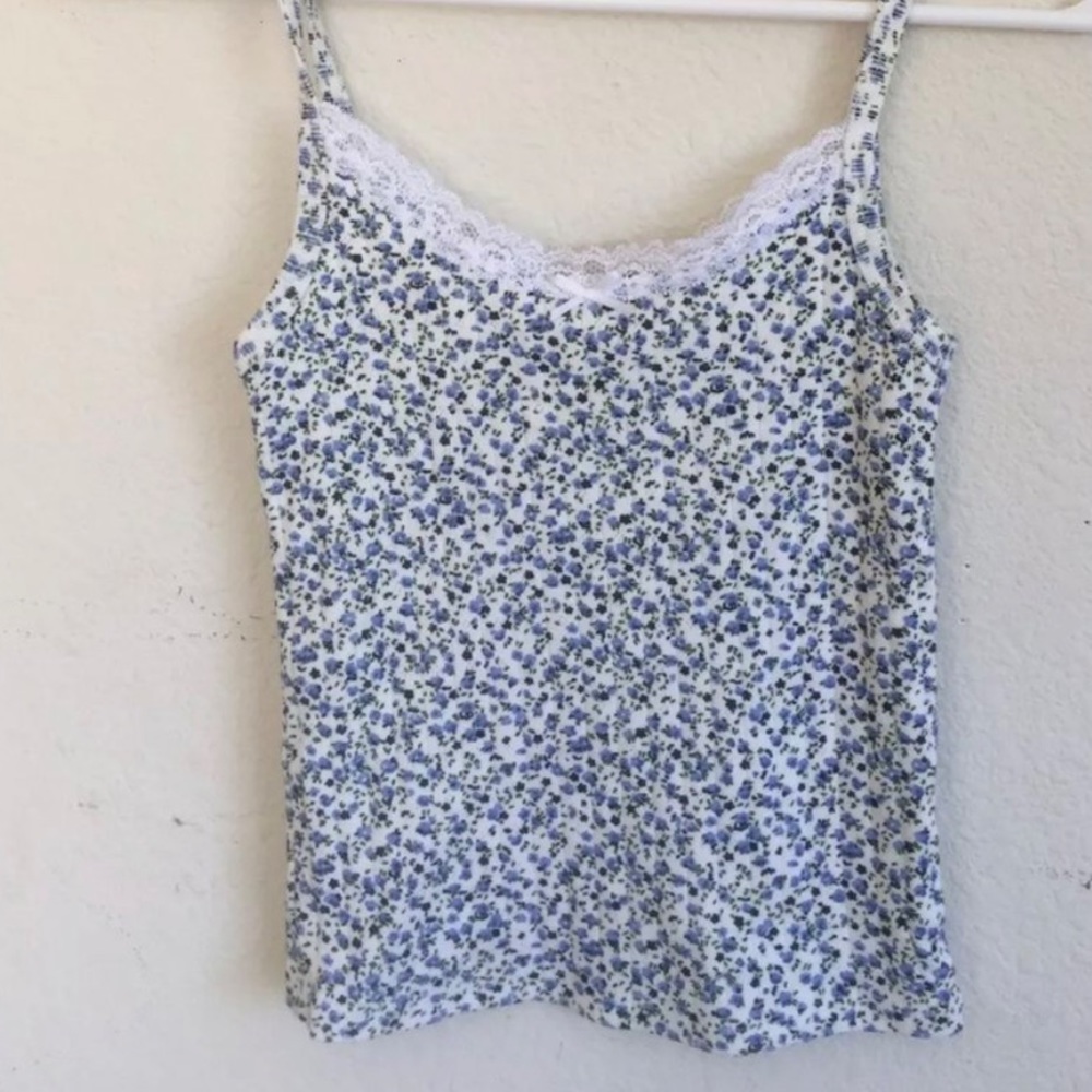 Brandy Melville Skylar tank top